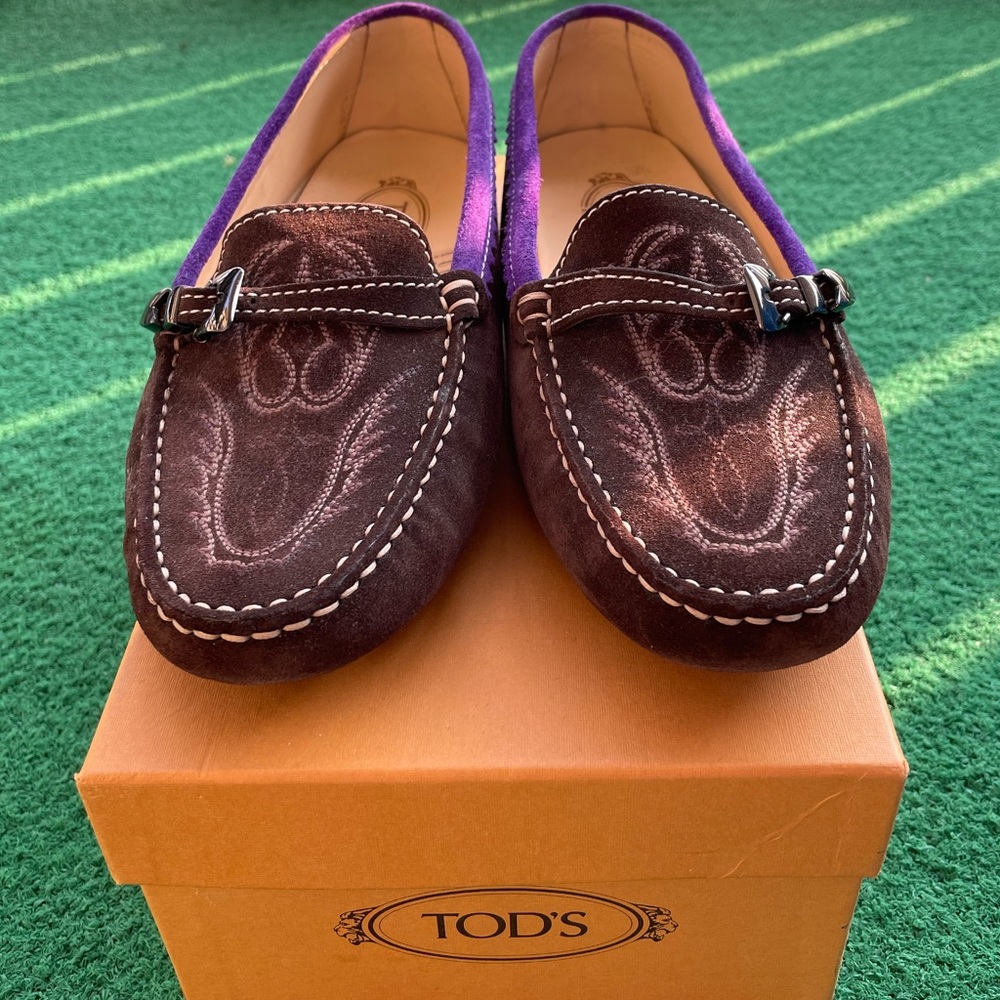 TOD’S Women’s Gommino Driving Shoes Loafer Tod’s size 9.5 Dk brown+purple suede